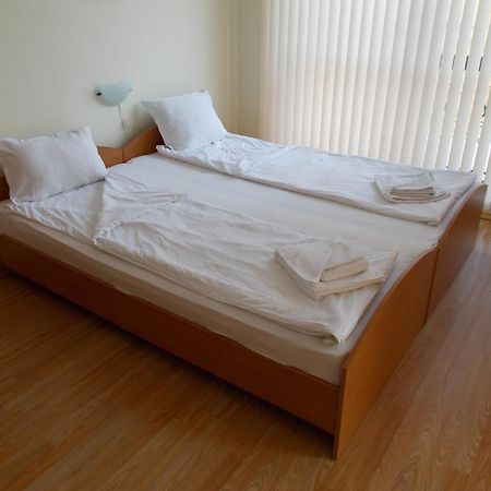 Sunny Fort Apartments Солнечный берег Номер фото