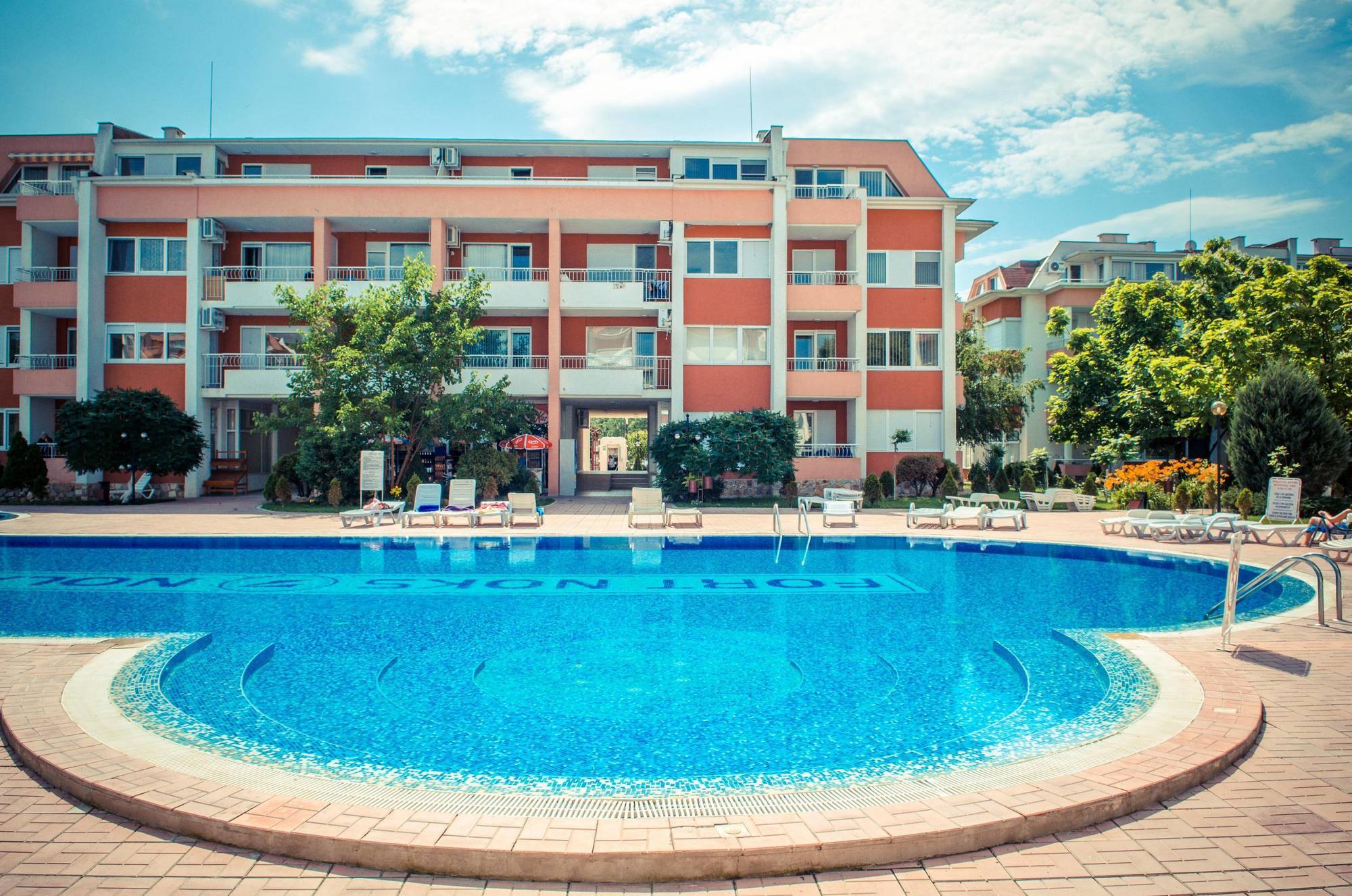 Sunny Fort Apartments Солнечный берег Экстерьер фото