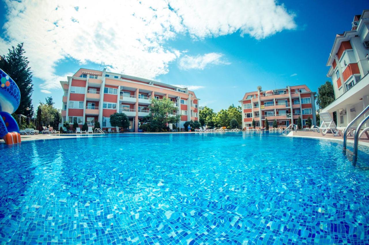 Sunny Fort Apartments Солнечный берег Экстерьер фото
